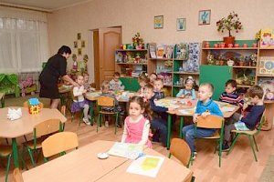 Власти Симферополя заверили всем детям-очередникам зачисление в детсады в этом году