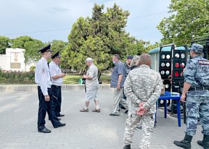 Полиция Севастополя обеспечила охрану общественного порядка и безопасность граждан во время празднования Дня России и Дня города Севастополя