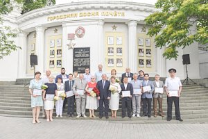 На городскую Доску почёта занесены полицейский и член Общественного совета при УМВД России по г. Севастополю