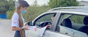 Автоинспекторы контролируют следование правилам перевозки детей на въездах в город и вблизи дошкольных учреждений