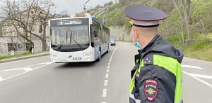 Автоинспекторы Севастополя провели следующий контроль безопасности пассажирских перевозок