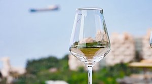 Крымское «Алиготе Инкерман» признали лучшим белым сухим вином в России
