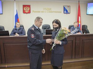 Сотрудники Управления по контролю за оборотом наркотических средств УМВД России по г. Севастополю отмечают свой профессиональный праздник