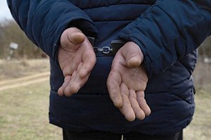 В Севастополе оперативники задержали подозреваемого в сбыте синтетических наркотических средств