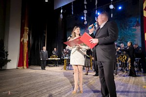 Оркестр культурного центра УМВД России по г. Севастополю дал новогодний концерт для жителей и гостей города