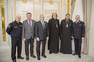 В зале Почёта Управления МВД России по г. Севастополю состоялась торжественная церемония награждения