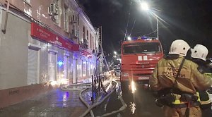 Эксперт оценит состояние несущих конструкций сгоревшего в центре Ялты дома