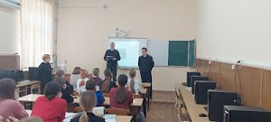 Севастопольские полицейские продолжают формировать правовую культуру в студенческой среде