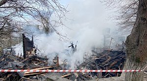 Следком возбудил дело по факту гибели людей на пожаре в Севастополе