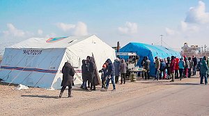 МЧС развернуло пункт обогрева для беженцев с Донбасса на границе в Крыму