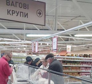 На рынках и в магазинах Херсона появляются продукты из России