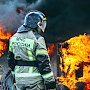 Испытание огневой полосой: севастопольские огнеборцы МЧС России прошли тренировку на стойкость и выносливость