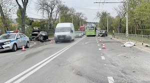 Водитель легковушки погиб в ДТП на Ялтинской трассе в Крыму