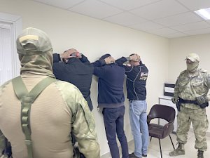 В Севастополе полицейские провели рейд по местам концентрации подростков и молодёжи