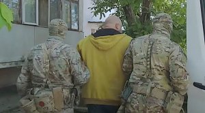 Суд избрал меру пресечения подозреваемым в покупке оружия с Украины евпаторийцам