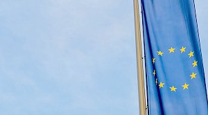 Еврокомиссия намерена рекомендовать предоставить Украине статус кандидата в ЕС