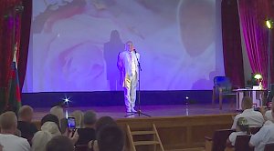 Знаменитый поэт Резник представил свой новый стих для офицеров СК России и Белоруссии в Крыму