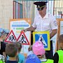 Сотрудники ГИБДД Севастополя продолжают проведение интенсивных курсов по дорожной безопасности для воспитанников детских садов
