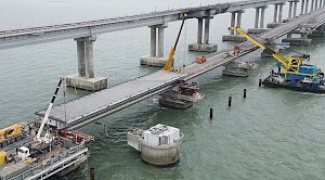 Движение по Крымскому мосту перекроют 12 ноября для выполнения работ