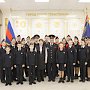 В Севастополе ученики средней общеобразовательной школы № 6 дали торжественную Клятву и обещание кадета органов внутренних дел