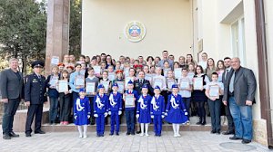 В Госавтоинспекции Севастополя наградили участников и призёров специального радиопроекта «Проспект знаний»