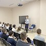 В Севастополе полицейские проводят профилактику вредных привычек между школьников