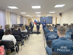 Севастопольские полицейские продолжают разъяснять школьникам о вреде пагубных привычек