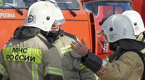 Восемь человек спасены на пожаре в севастопольском общежитии