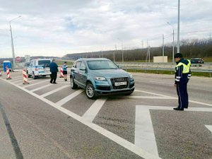 В Севастополе сотрудники Госавтоинспекции задержали транспортное средство со 142 неоплаченными штрафами