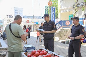 Севастопольские полицейские провели рейды по выявлению и пресечению фактов незаконной торговли
