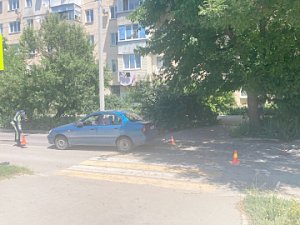 В Севастополе Госавтоинспекция проводит проверку по факту наезда автомобиля на двух девочек-пешеходов