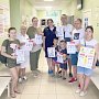 Сотрудники Госавтоинспекции Севастополя провели урок по правилам безопасной перевозки детей в автомобиле для будущих родителей