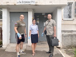 Севастопольские полицейские продолжают антинаркотическую акцию «Закрась опасность»