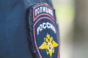 В Севастополе сотрудники полиции задержали мужчину, подозреваемого в ограблении прохожего