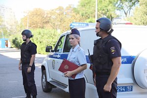 Севастопольские полицейские участвовали во всероссийских учениях по отработке действий при чрезвычайных ситуациях в образовательных организациях