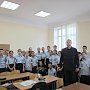 Севастопольские полицейские продолжают проводить беседы со школьниками