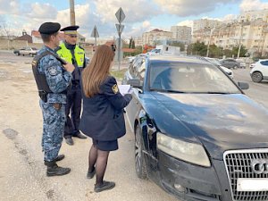 В Севастополе сотрудники Госавтоинспекции задержали злостного нарушителя ПДД и неплательщика административных штрафов на общую сумму более одного миллиона рублей