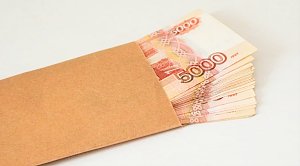 Россиян с зарплатой более миллиона рублей стало почти в полтора раза больше
