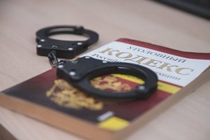 В Севастополе сотрудники полиции задержали подозреваемого в краже 25 тыс. рублей у пенсионерки