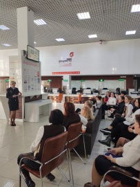 Сотрудники информационного центра УМВД России по г. Севастополю провели обучающий семинар для работников МФЦ