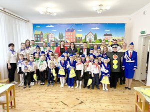 В Севастополе воспитанники детского сада пополнили ряды юных участников дорожного движения