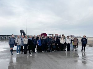 Сотрудники полицейского наркоконтроля организовали для школьников экскурсию в Единый центр кавалерии и кинологии УМВД России по г. Севастополю