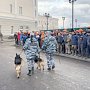 Севастопольские полицейские совместно с коллегами из УФСБ и Военного следственного управления СК России по ЧФ продолжают проводить рейдовые мероприятия, которые направлены на предупреждение нарушений в сфере миграционного законодательства